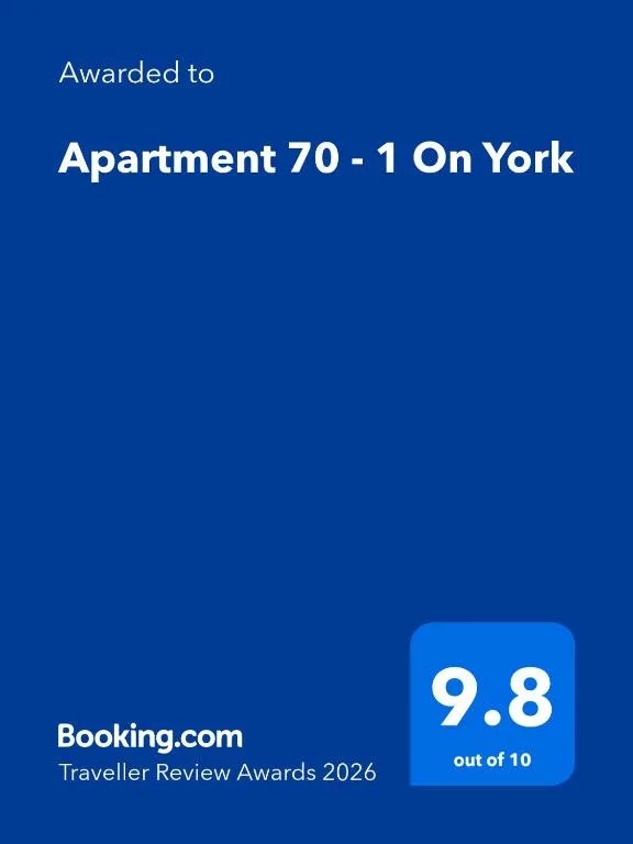 Booking.com award certificate for Apartment 70 - 1 On York with 9.8 rating